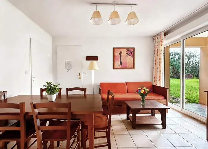 T3 Familial Avec Piscine Et Parking, Residentiel Appartement *