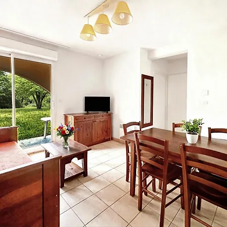 T3 Familial Avec Piscine Et Parking, Residentiel דירה