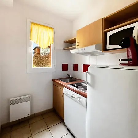 アパート T3 Familial Avec Piscine Et Parking, Residentiel Prayssac