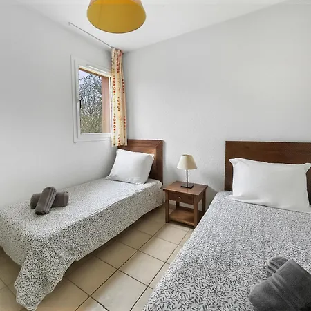 T3 Familial Avec Piscine Et Parking, Residentiel