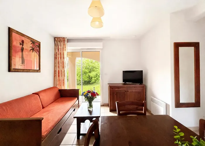 T3 Familial Avec Piscine Et Parking, Residentiel * Prayssac