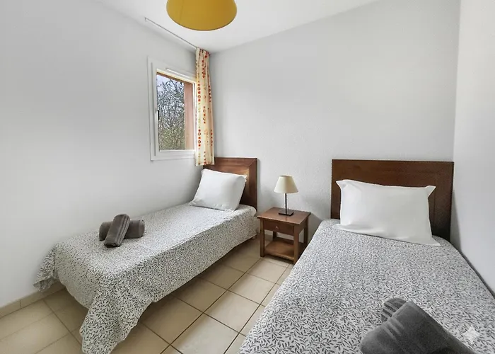 T3 Familial Avec Piscine Et Parking, Residentiel