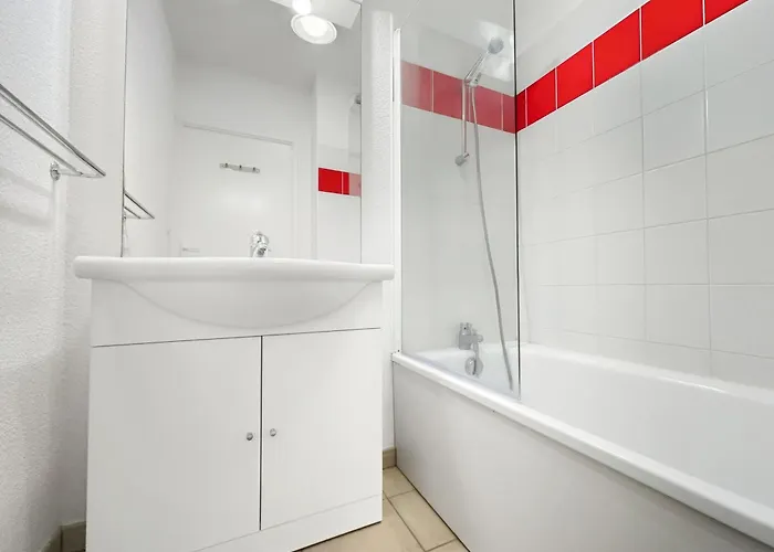 T3 Familial Avec Piscine Et Parking, Residentiel *